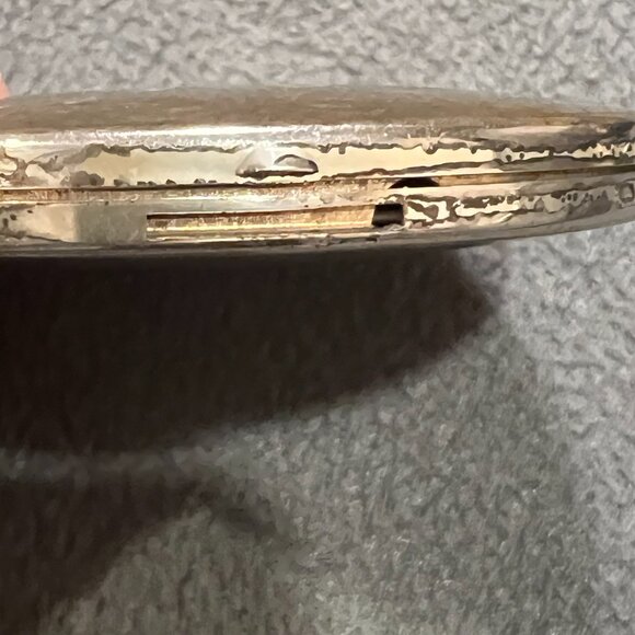 Collectible Vintage Elgin American Compact - Two-Tone Gold Silver Art Deco Style - Picture 6 of 9